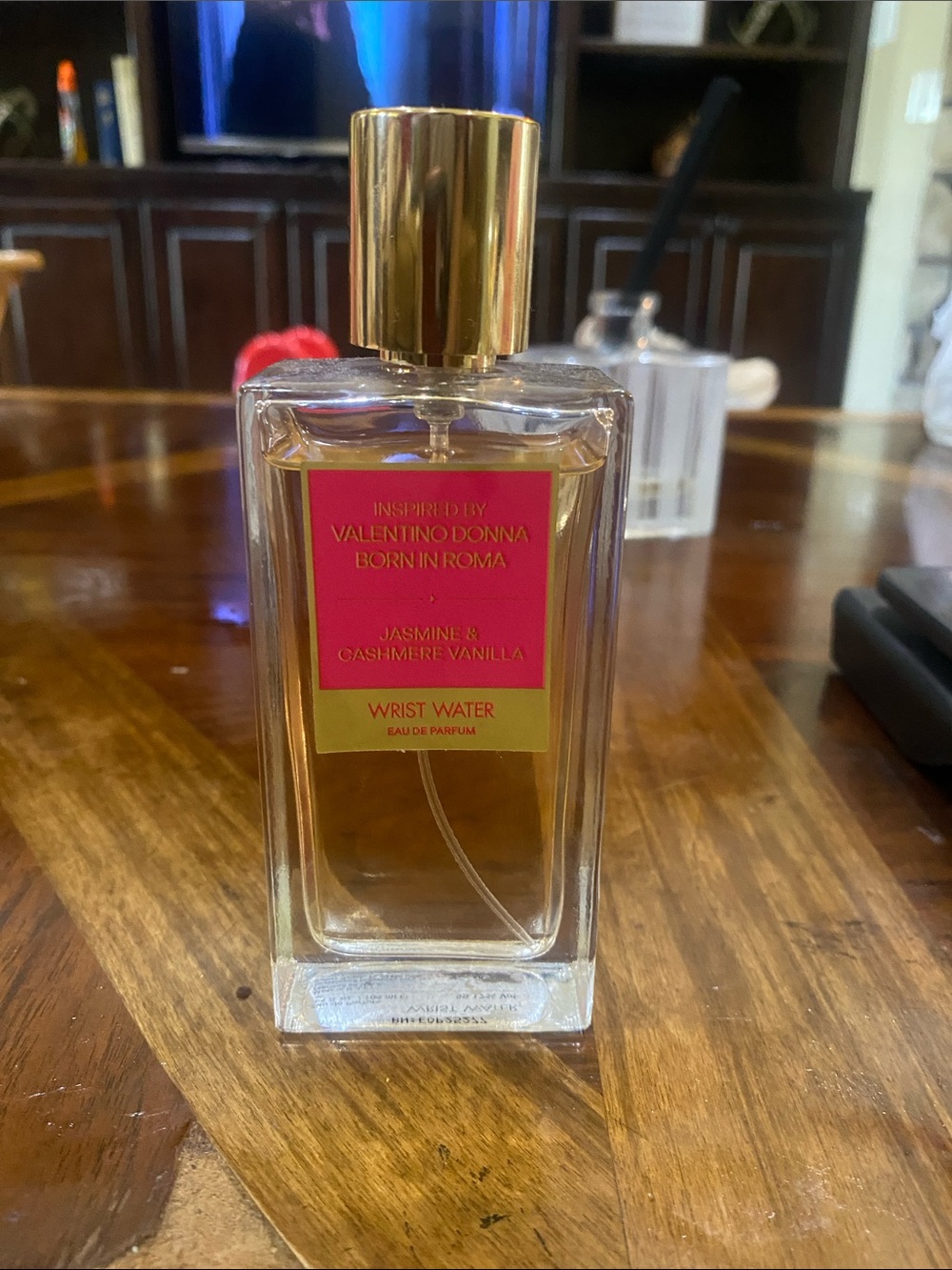 Wrist Water Jasmin & Cashmere Vanilla Perfume Valentino Born in Roma